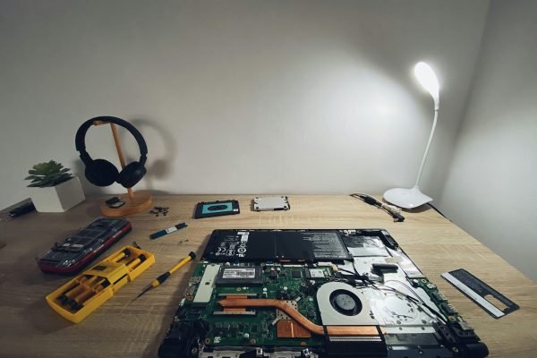 Digi Smash provides expert mobile repair services