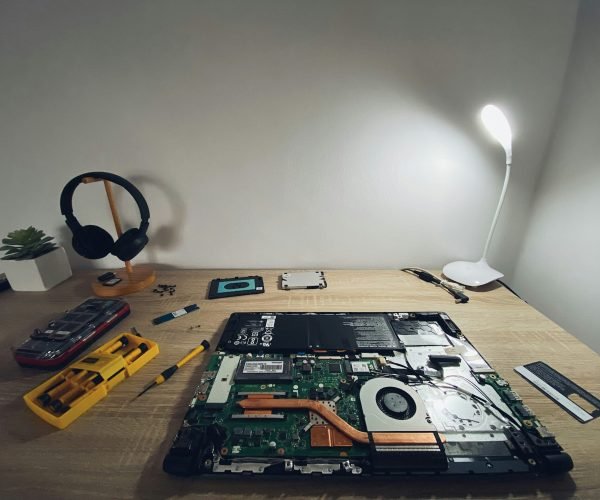 Digi Smash provides expert mobile repair services