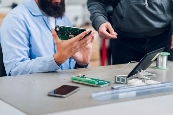 Fast Phone Repairs in Berkshire