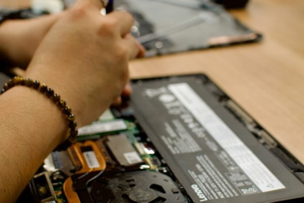 Laptop Repairs Made Easy with Mobile Master