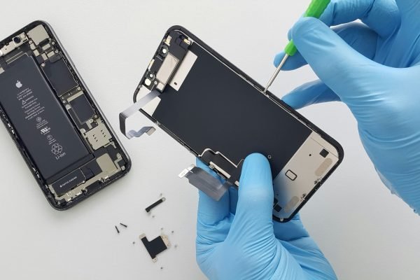 Our Experts at Mobile Master Can Help with your mobile issue