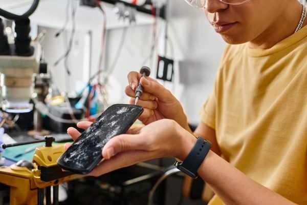 Same Day Phone Repair Berkshire